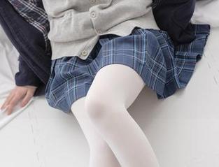 有图有真相：森萝财团的肉丝妹妹，白船袜的完美搭配！