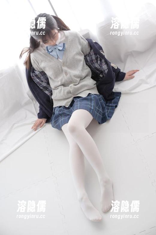 森萝财团 有图有真相:森萝财团的肉丝妹妹,白船袜的完美搭配!