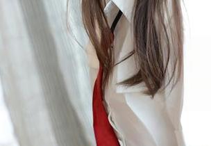 模范学院 – 翻了Hana妹的空姐资源，里面的照片美得让我回忆起坐飞机的时候。