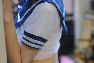 模范学院 – 下载《夏瑶baby和服全集》，好吧，随便自己联想，反正我的想象力也不够用。
