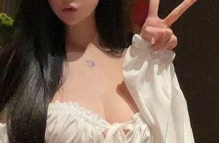 微密圈 – 沈汝凡超哇塞最新图集：纯白，让你忍不住发问“我今天能不能不沾咖啡污点？”