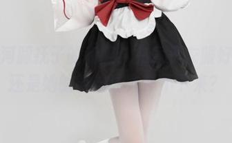 看那河豚抚子的和服，究竟是衣服好看，还是她的姿态让人停不下来？