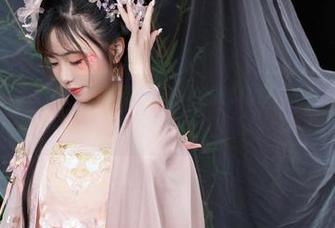 狐妖cos合集：爆机少女喵小吉把妆扮都化成了妙趣横生的猫咪大冒险