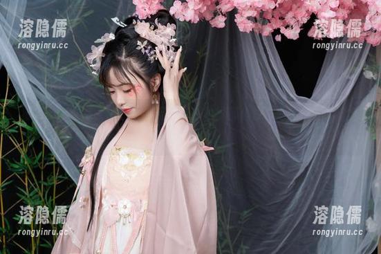 狐妖cos合集：爆机少女喵小吉把妆扮都化成了妙趣横生的猫咪大冒险