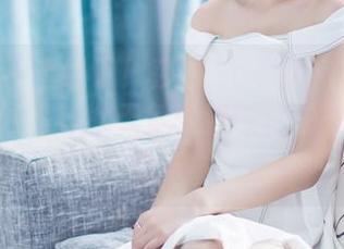 爱蜜社 – 上线了！莎莎Sasa的毛衣全套写真，像是与世无争的猫咪，总是让人想靠近。