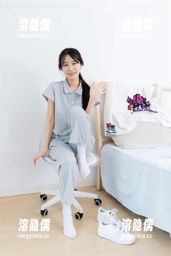 物恋传媒 - 看着柠檬的原图，怎么说呢，这种无晴的气质真是……让我有点意外。