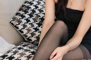 甜予摄影 – 写真时光，思思的厚肉丝穿搭，与美味擦肩而过！