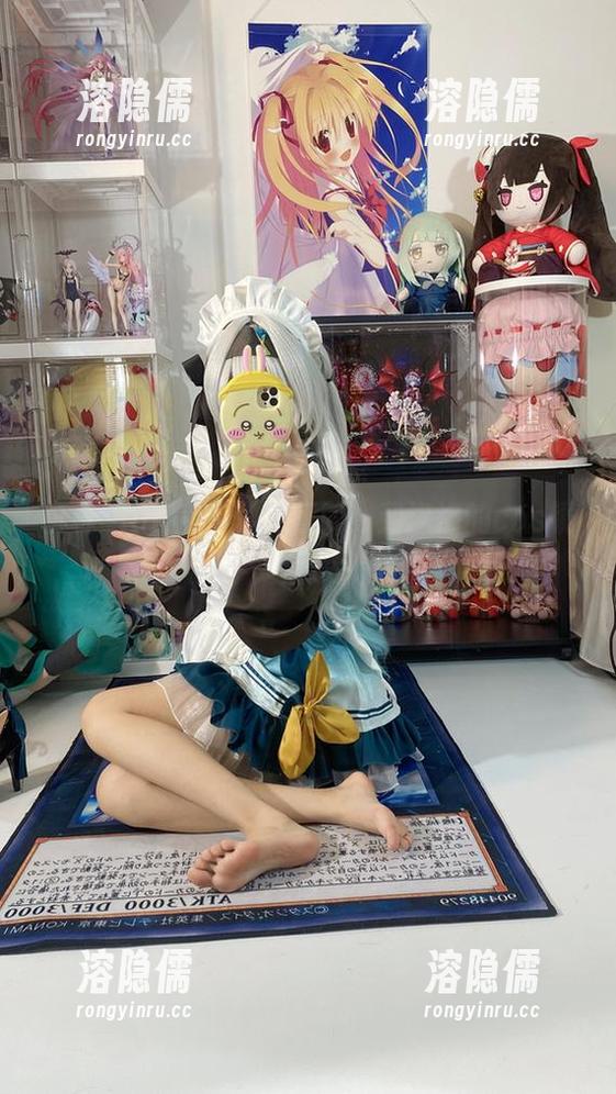 白栎Shirly的写真新篇：弗洛洛的cos镜头全放大