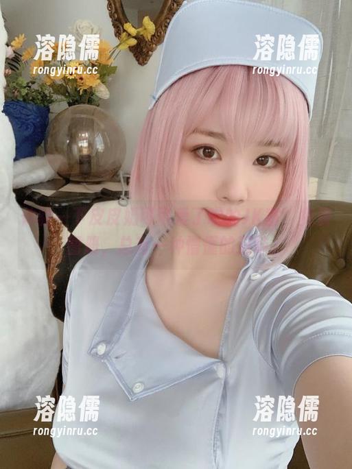 体验一下皮皮奶可可爱了啦的JK塞，免费图册，总有一种懵懂的滋味。