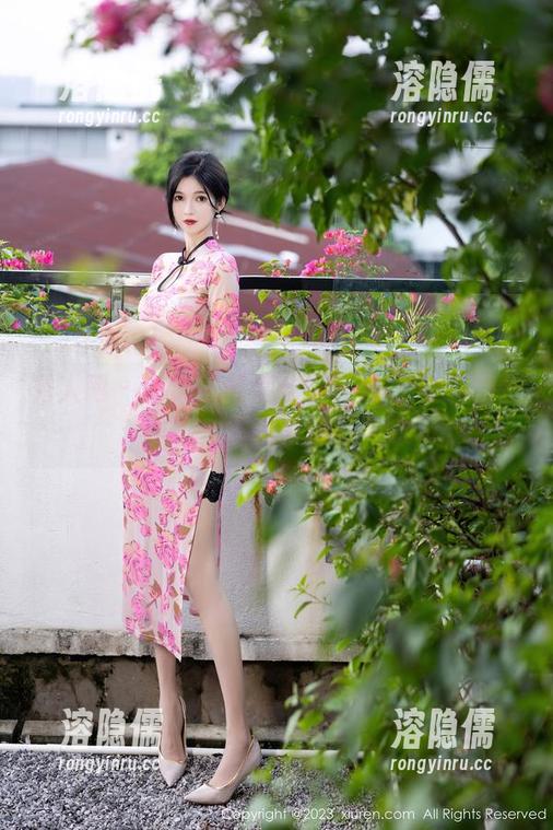 秀人网 - 高清质感落在Olivia童安琪的蕾丝上，原图里别有风味