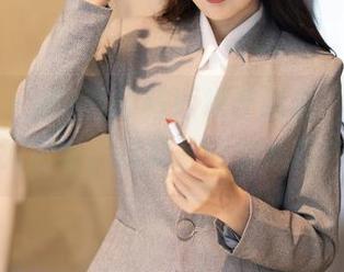 秀人网 – 奶e豆最新短裙作品集，年末轻松必看，是裙子让你心动？