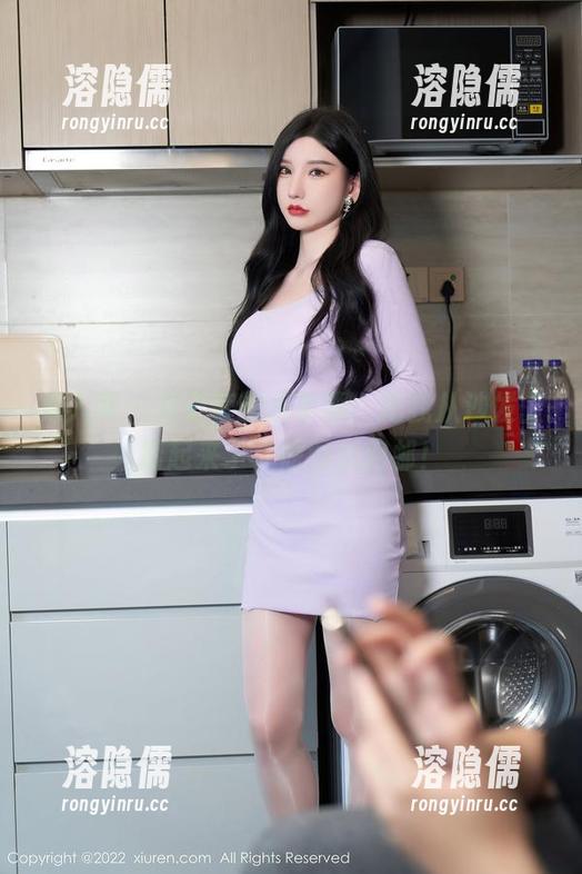 秀人网-方子萱 秀人网 - 方子萱的水手服,把我从沙发上捞起来了,原图求包邮!