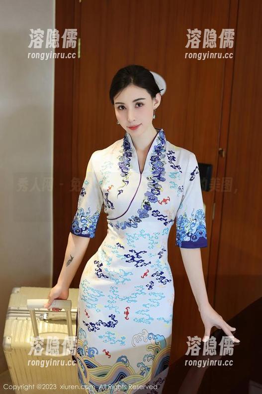 秀人网-白笑笑 秀人网 - 免费泳装特展:白笑笑的美图,笑意满满来一波!