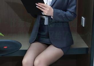 秀人网 – 比我想象中的还要迷人，舌尖上的菊花ace御姐写真又给了我一个小惊吓。