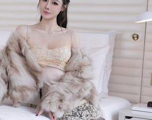 秀人网 – 雨儿1494与学姐，发现了个全套图集的瑰宝，诶嗨！