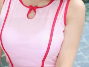美媛馆 – 水水er的在线魅影：油亮得让人有点过于清晰了！高清剖析每一寸光泽。