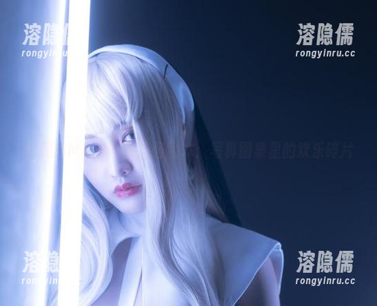 脱尾巴Mizuki的搞怪剧本：写真图集里的欢乐碎片
