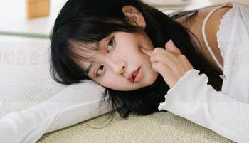 萌芽儿o0的百合竞技泳衣COS：来吧，快来投票看谁的天堂水域！