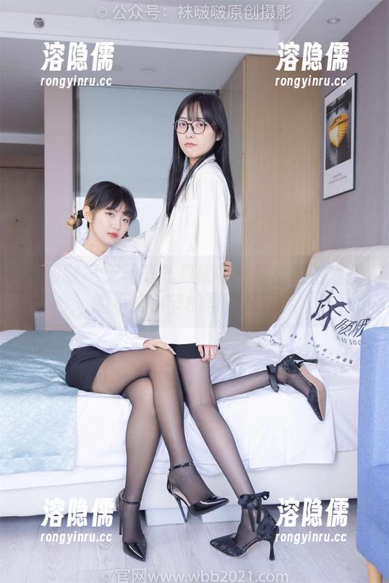 袜啵啵 - 无圣光气息降临：甜甜圈浴室里的不拘小节的写真风格！