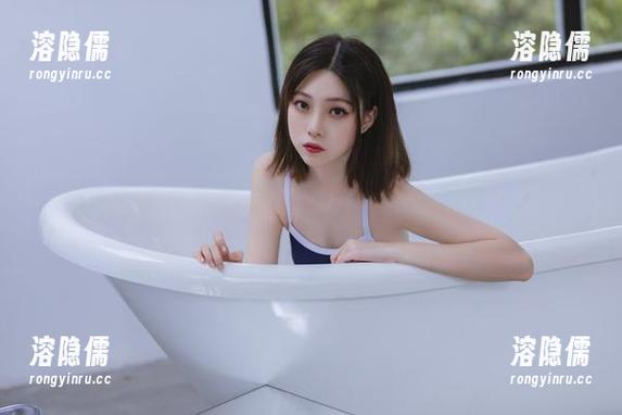 许岚LAN 许岚LAN私拍新翻款!连衣裙照得我在屏幕前发呆。