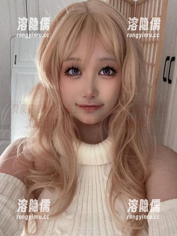 贝贝琪Becky在黑白——这个cos让我久久无法释怀，就像没兑好的咖啡！
