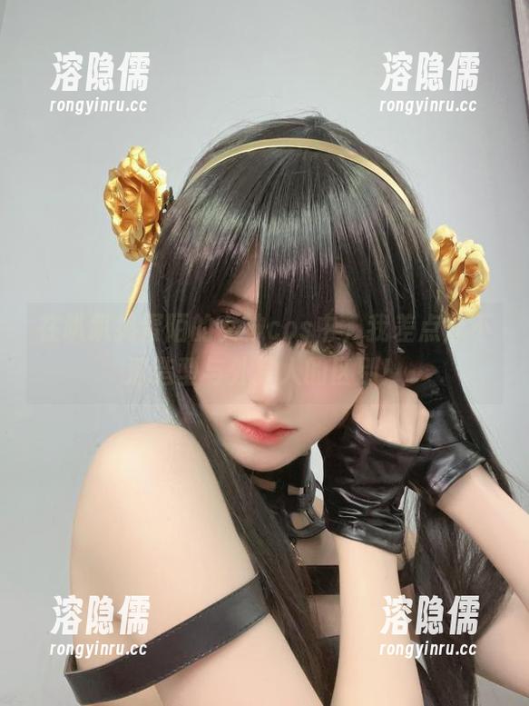 在趴趴捣蛋陌的女神cos中，我差点分不清造型与外星人的区别！