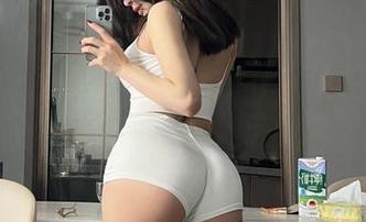 微密圈 – 金希儿的美图时代：谁把秘书这个职位玩得如此迷人？