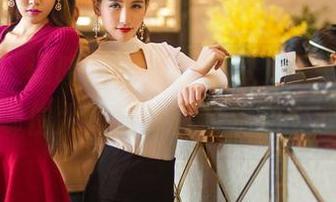 青豆客 – 谭晓彤的温柔写真，来一张做壁纸，哪位大神能负责帮我加个滤镜？