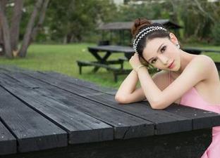 青豆客 – 总觉得雪瑞Lisa的甜心套图特别解压，来，下载试试看吧！